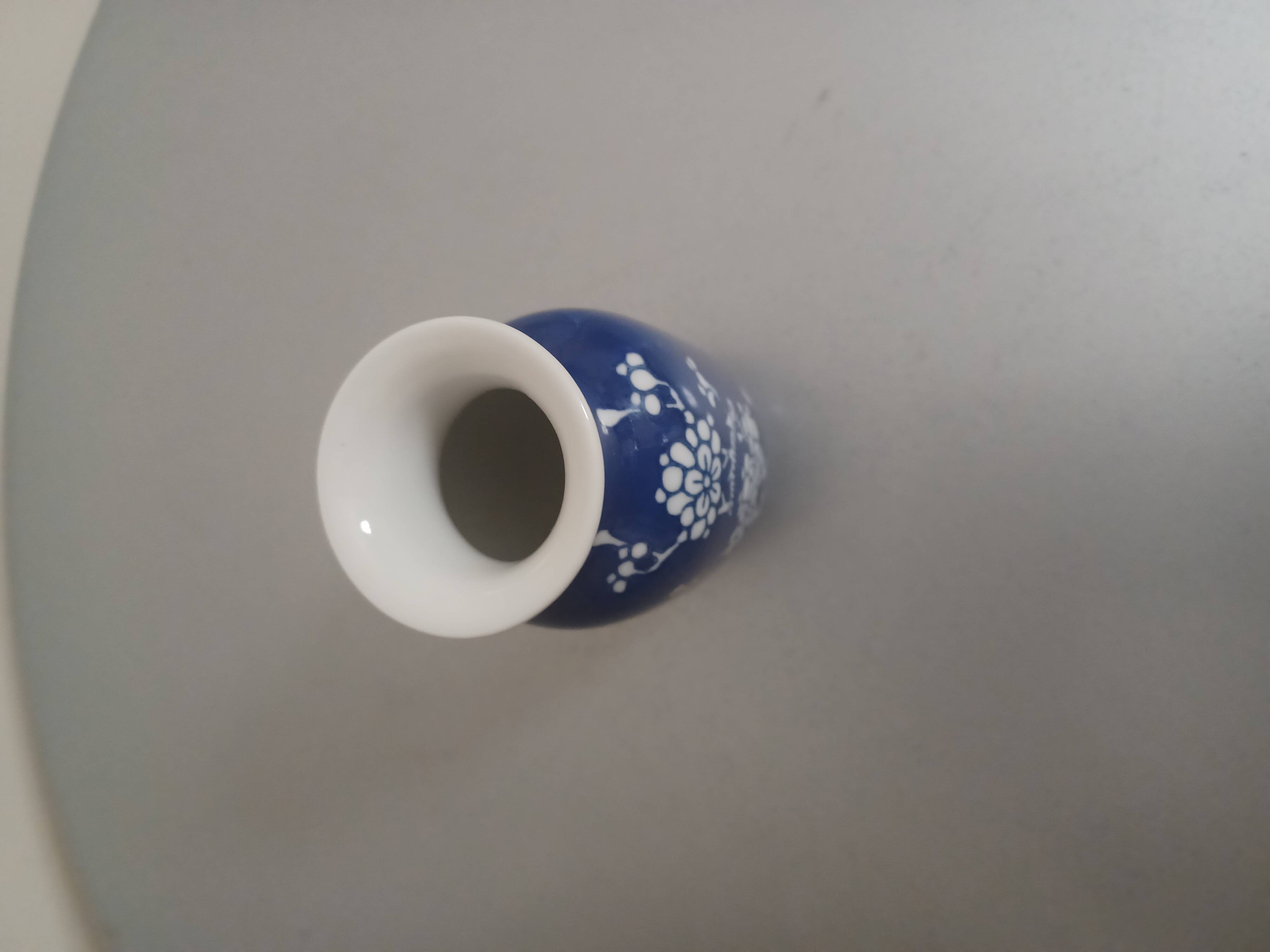 Small antique Chinese vase reproduction Chinese Qing Dynasty circa 1968