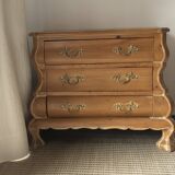 Solid wood chest of drawers