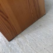 Bibliothèque en pin couleur miel, années 90