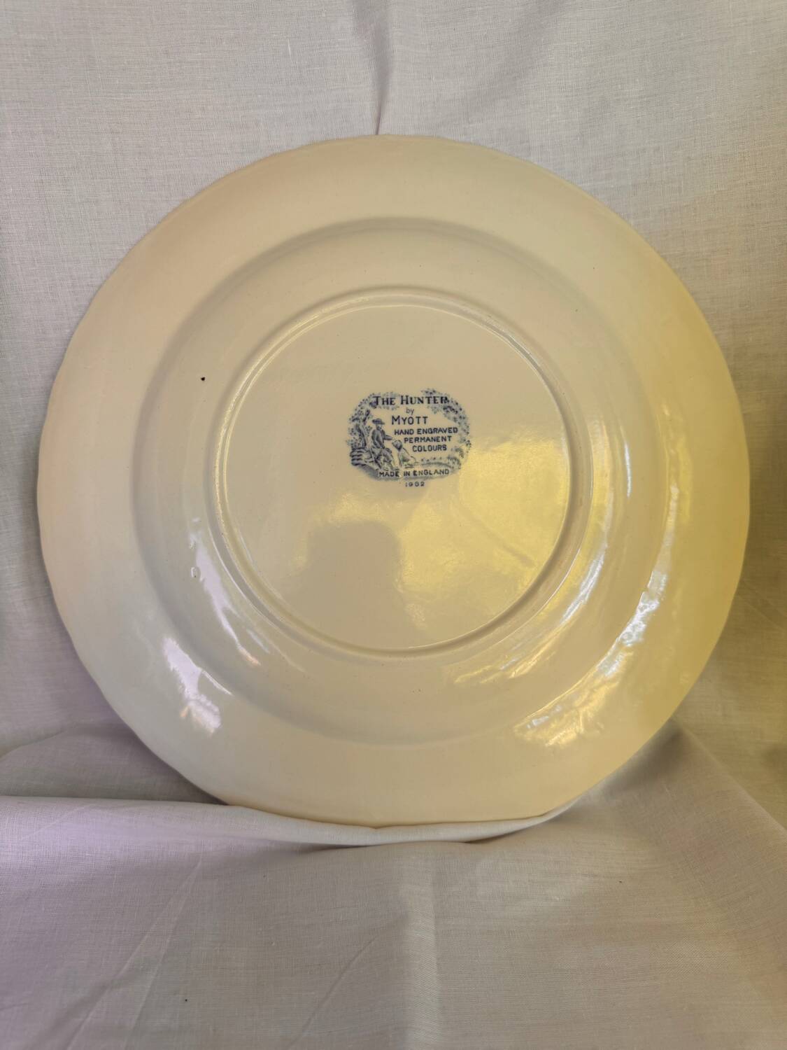 Grand plat de service bleu The Hunter de Myott