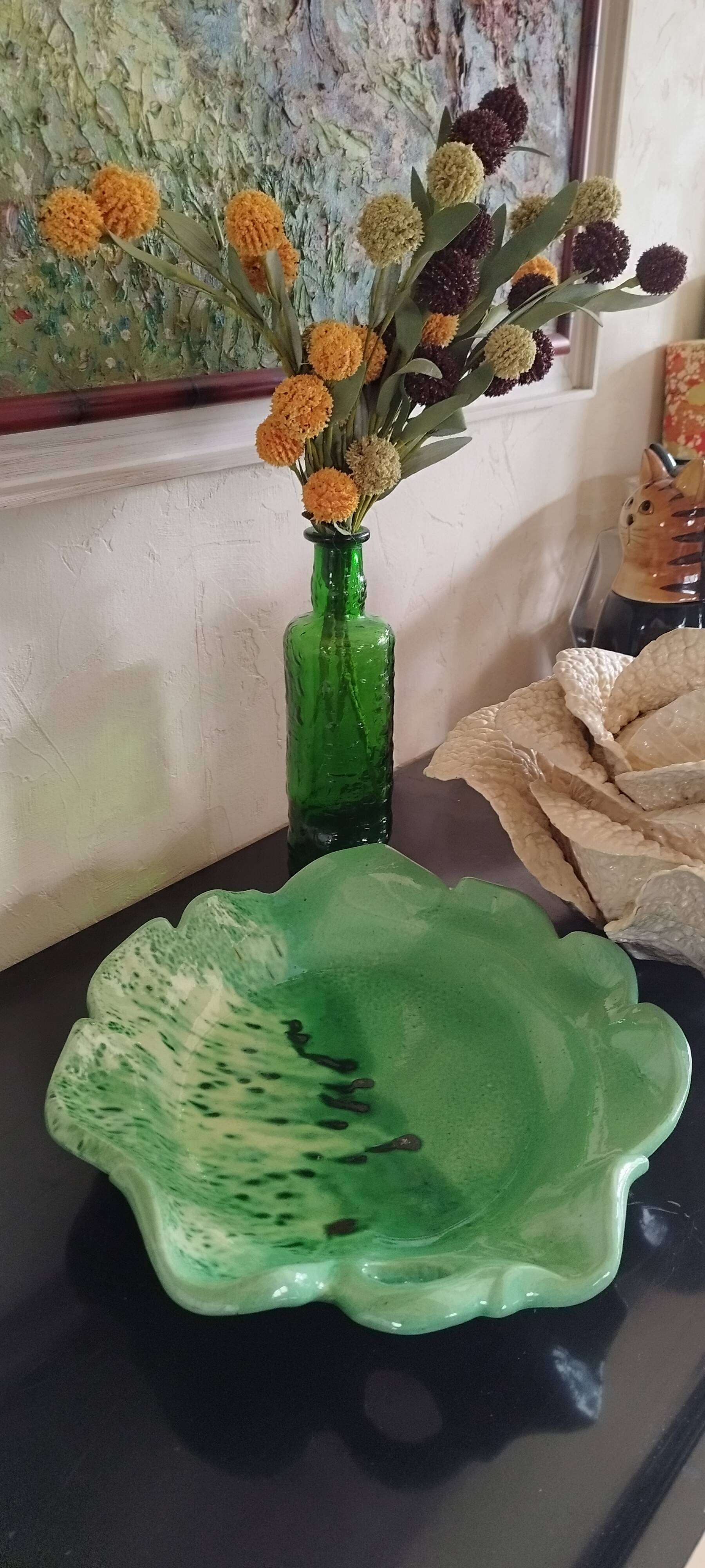 Plate, fruit bowl or leaf-shaped catchall Vallauris