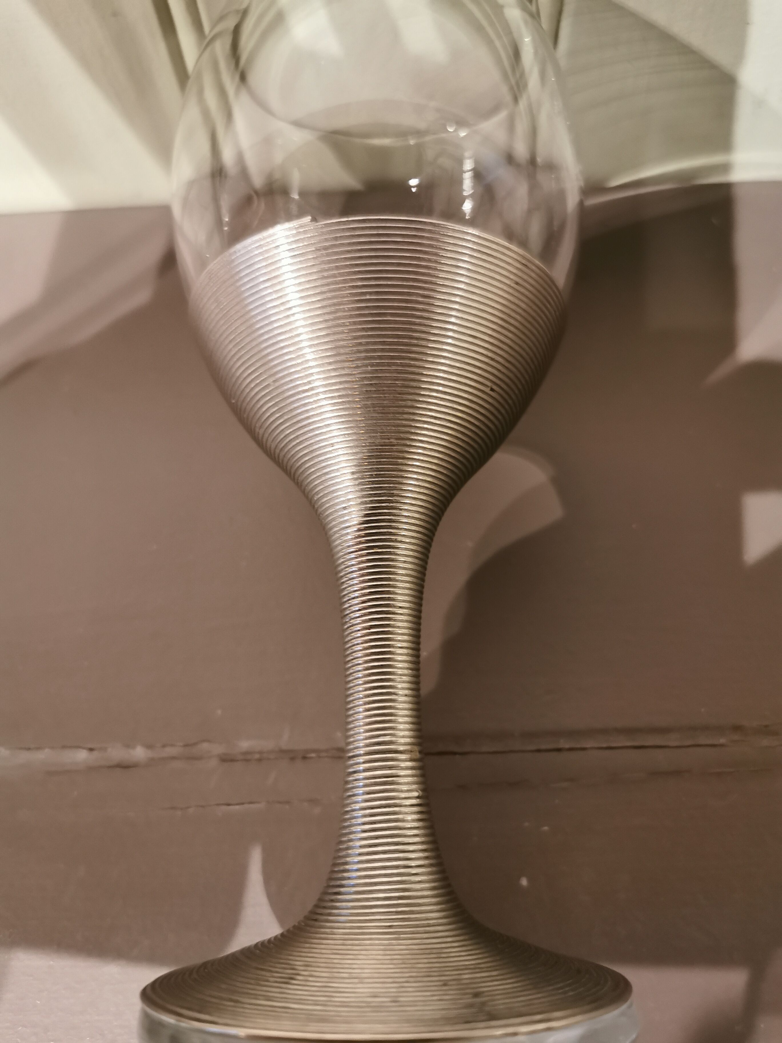 Suite de 7 verres à pied en Maillechort
