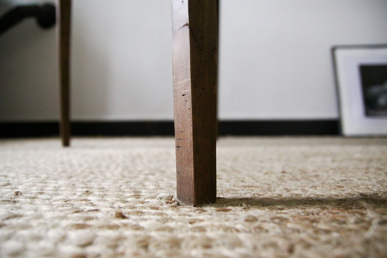 Table en bois patinée