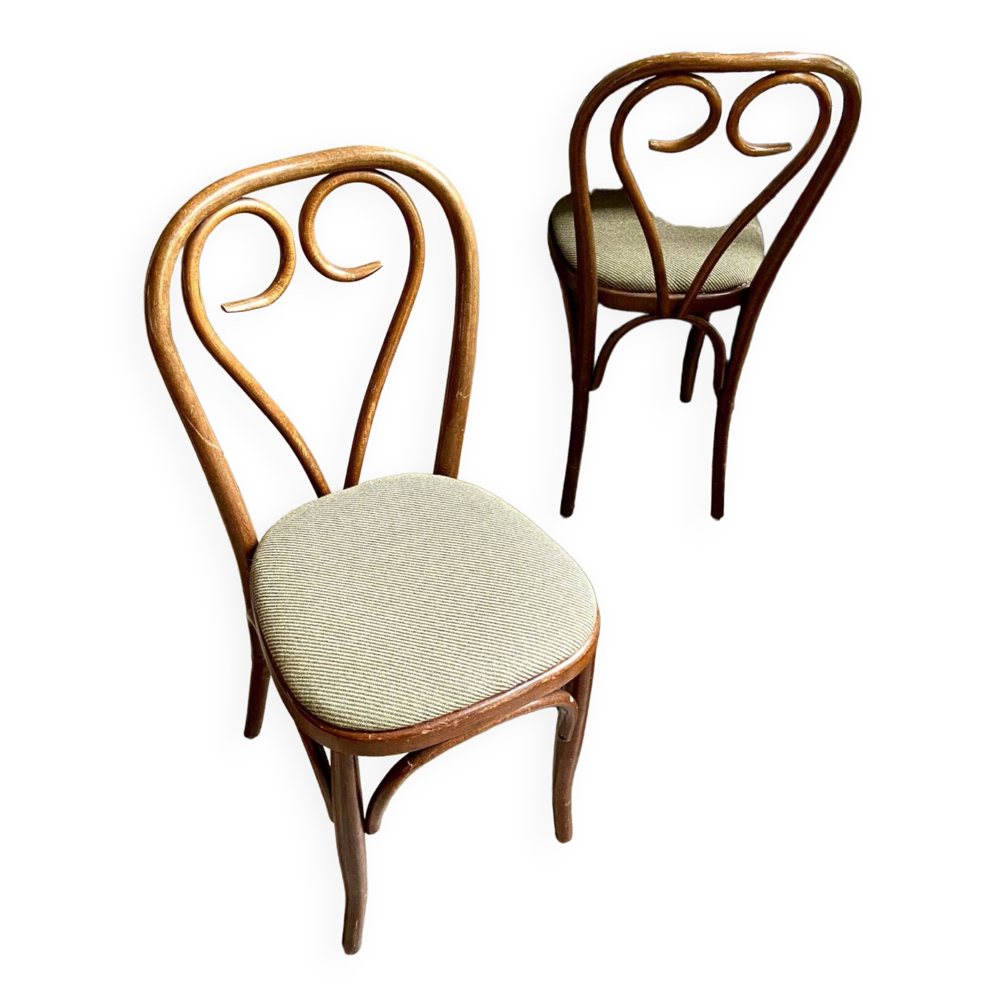 Heart bistro chair in beech and green wool