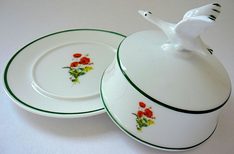 Limalonges porcelain butter decorated with bouquets of poppies