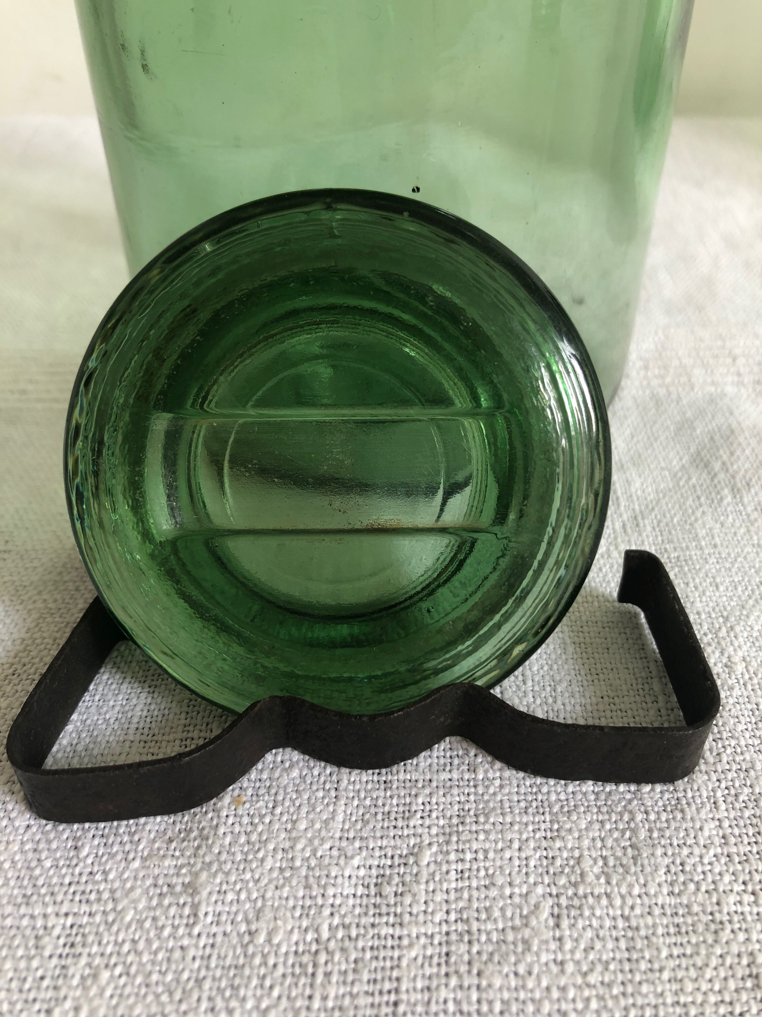 Old jar with stirrups - 3/4 liter