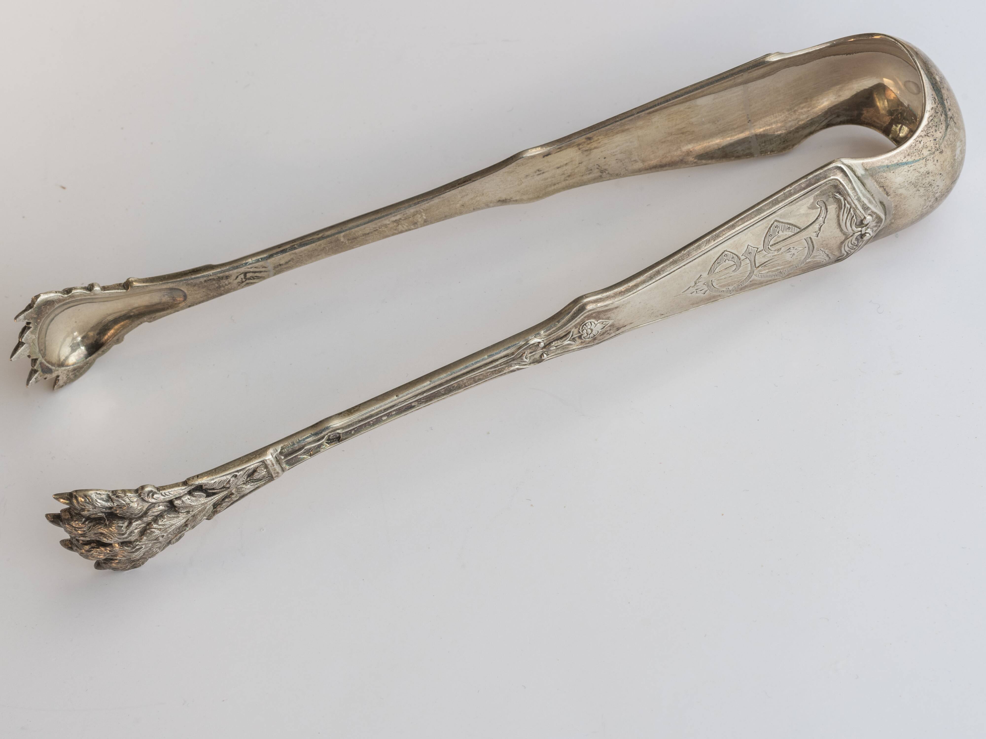 Solid silver sugar tongs, lion claws, Tallois and Mayence