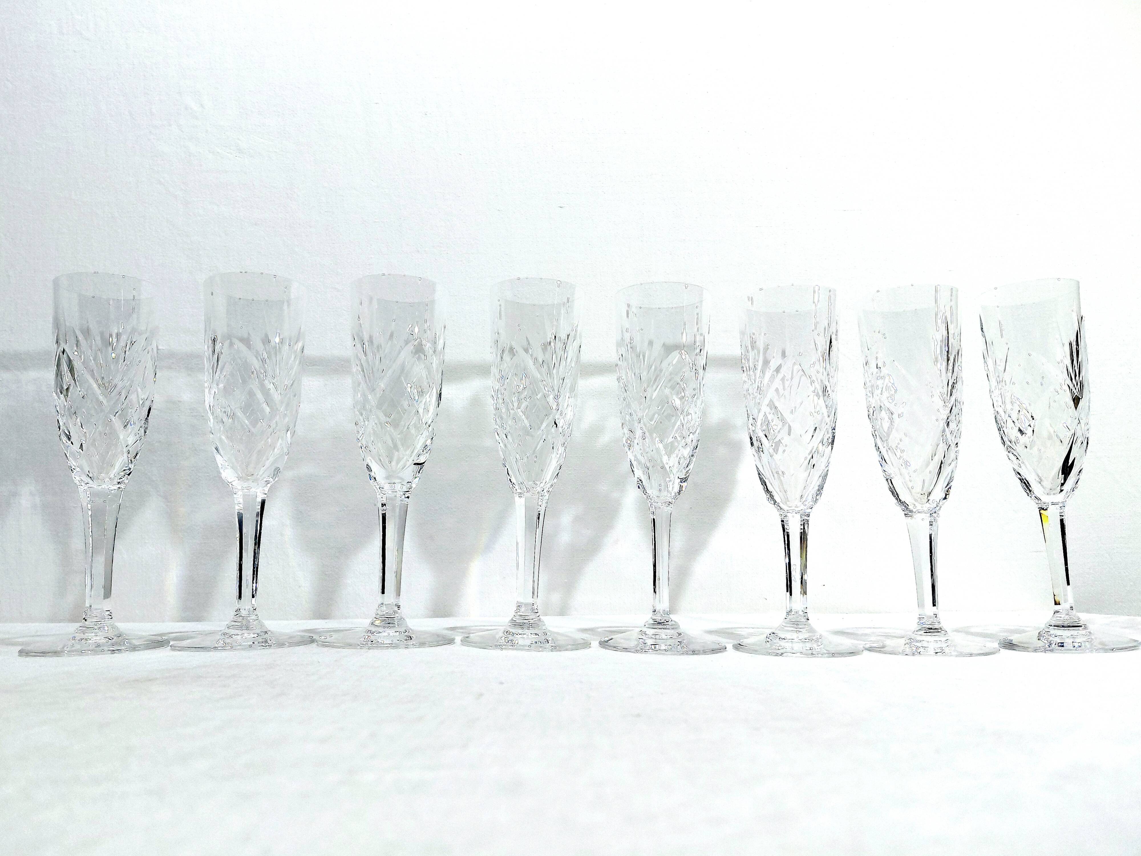 SAINT-LOUIS - CHANTILLY MODEL - 8 CHAMPAGNE FLUTES