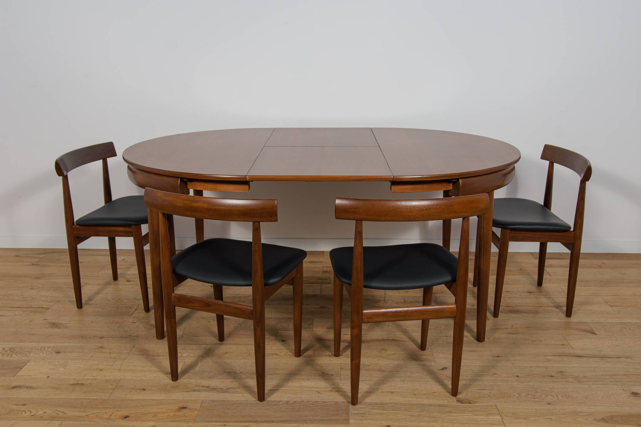 Mid-Century Teak Dining Table & Chairs by Hans Olsen for Frem Røjle.