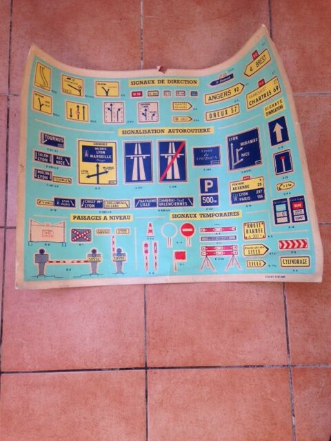 Former ecolauto Lyon-Paris school car poster, cardboard.