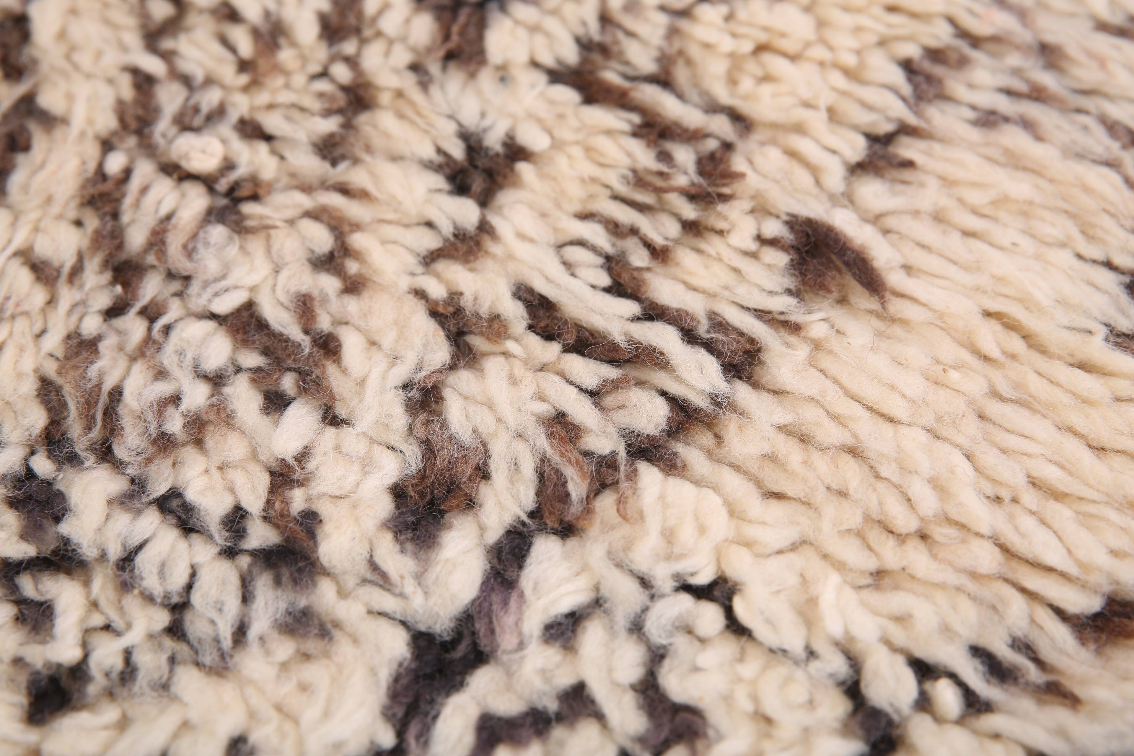 Vintage Beni Ourain rug Handmade 190 x 267 cm - Moroccan Berber Wool Rug