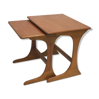 Scandinavian pull out tables