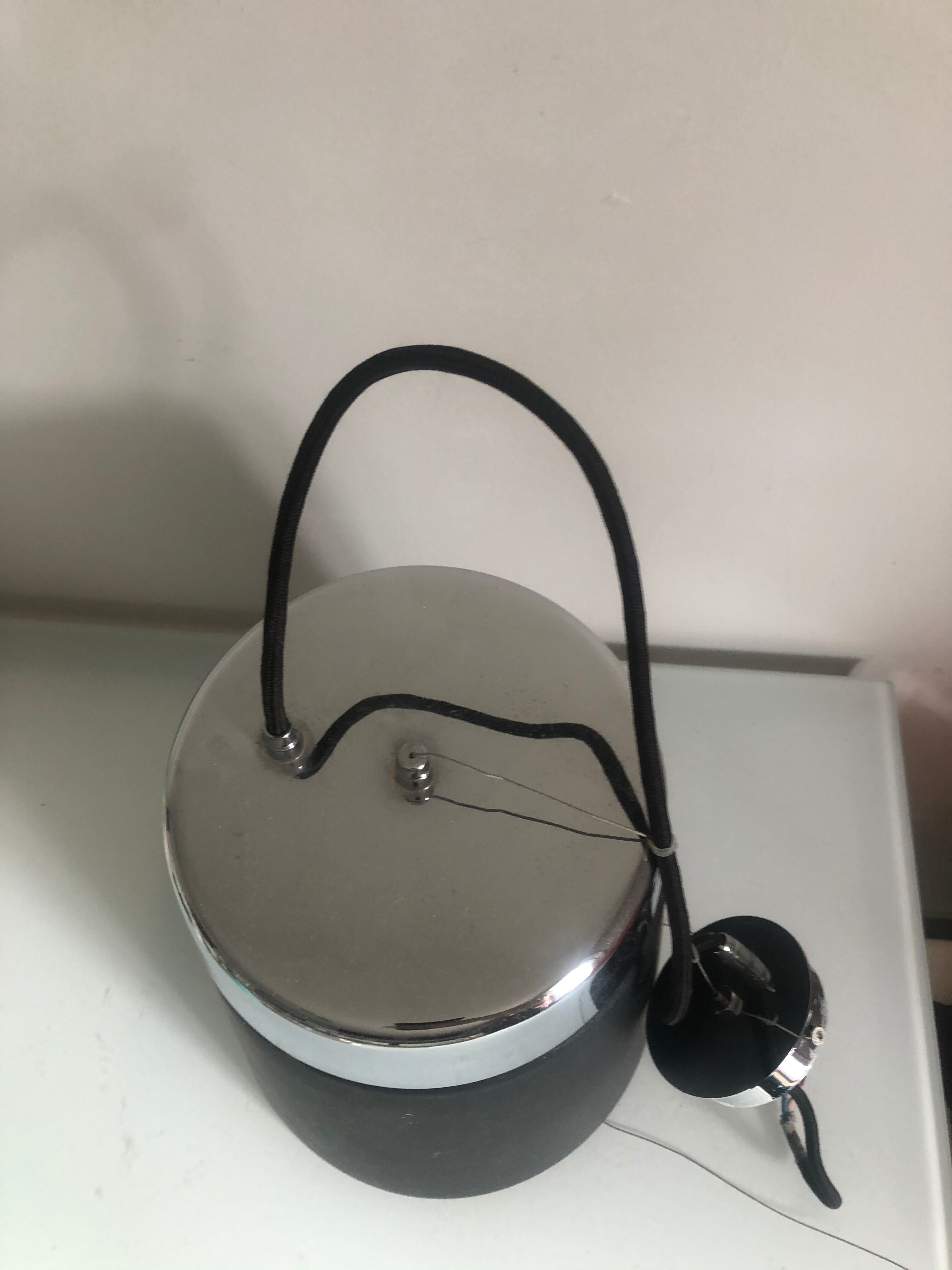 Black pendant lamp design