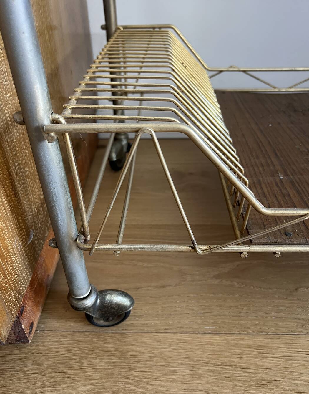 Vintage Rolling Dessert Trolley (Vinyl Record Player Furniture)