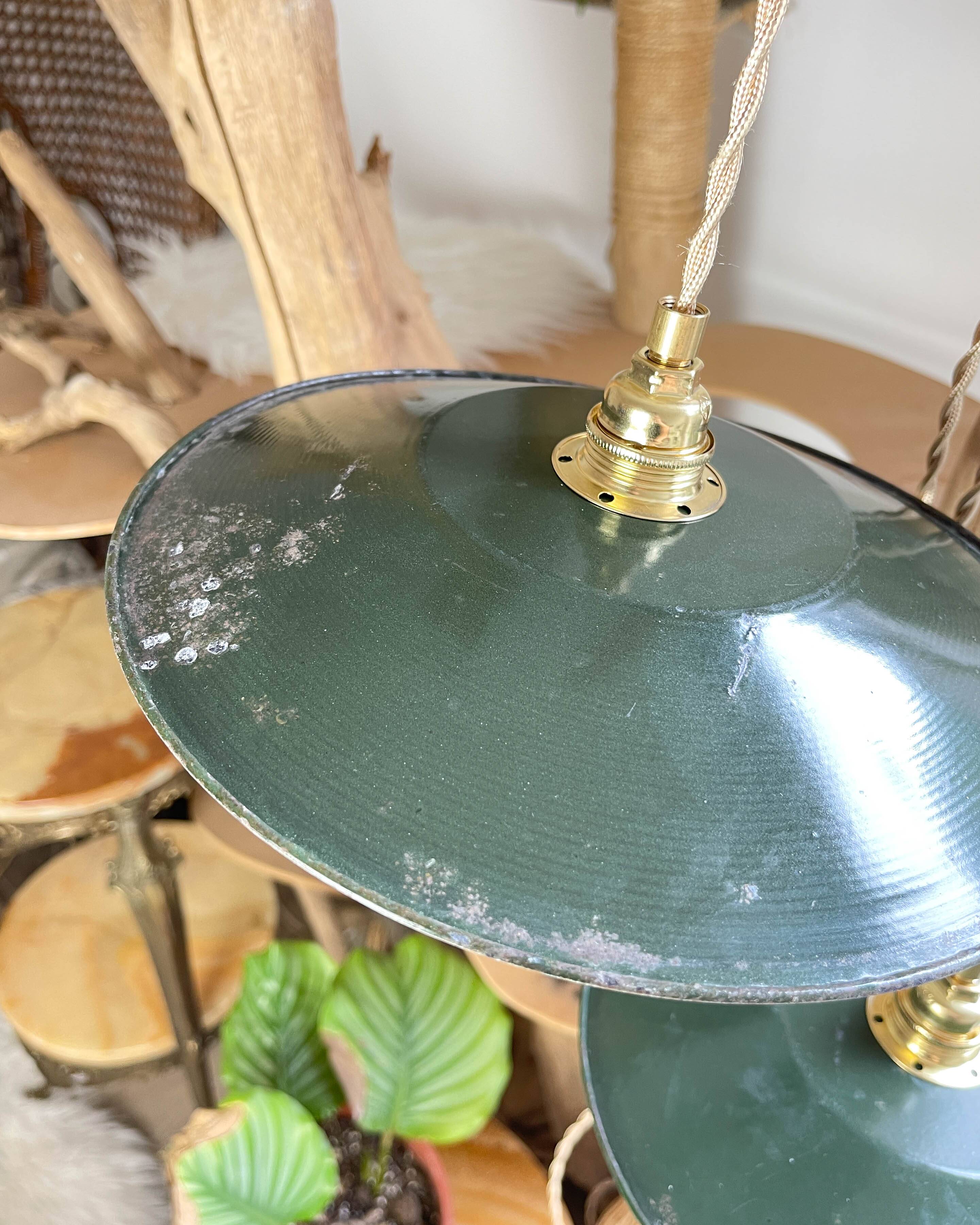 Vintage lampshade in green enamelled sheet metal, customizable