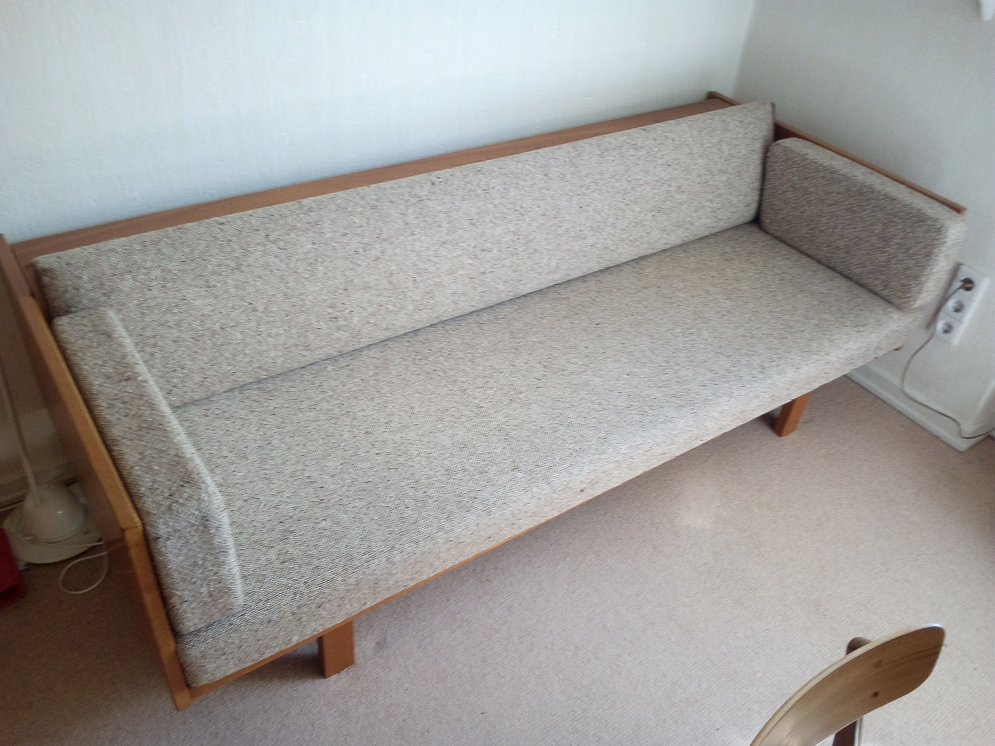 GE 259 daybed from Hans Wegner for Getama