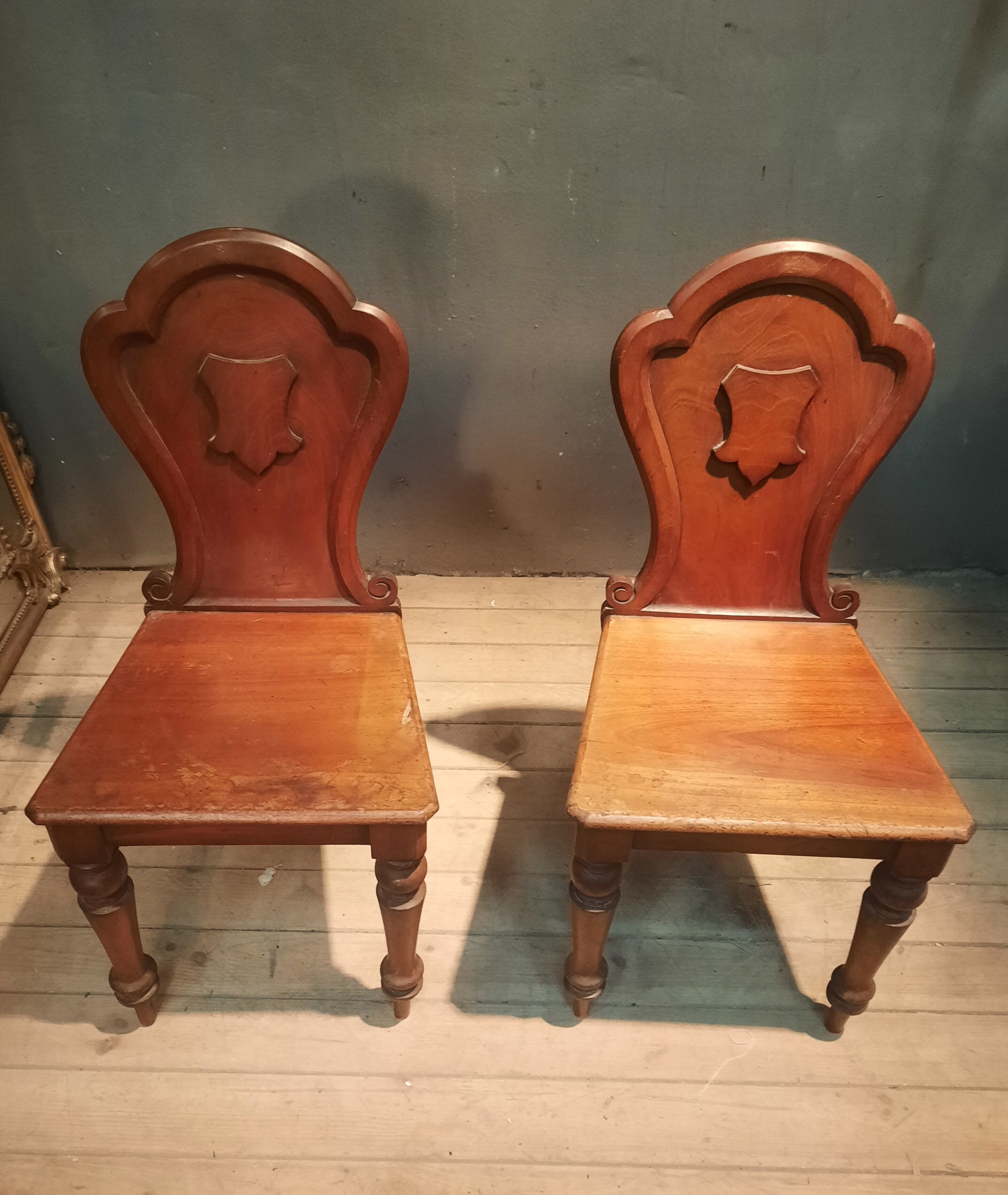 Pair of stool chairs
