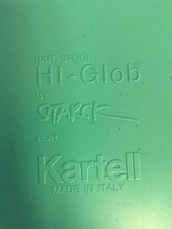 Paire de tabourets hi glob de Philippe Starck édition Kartell