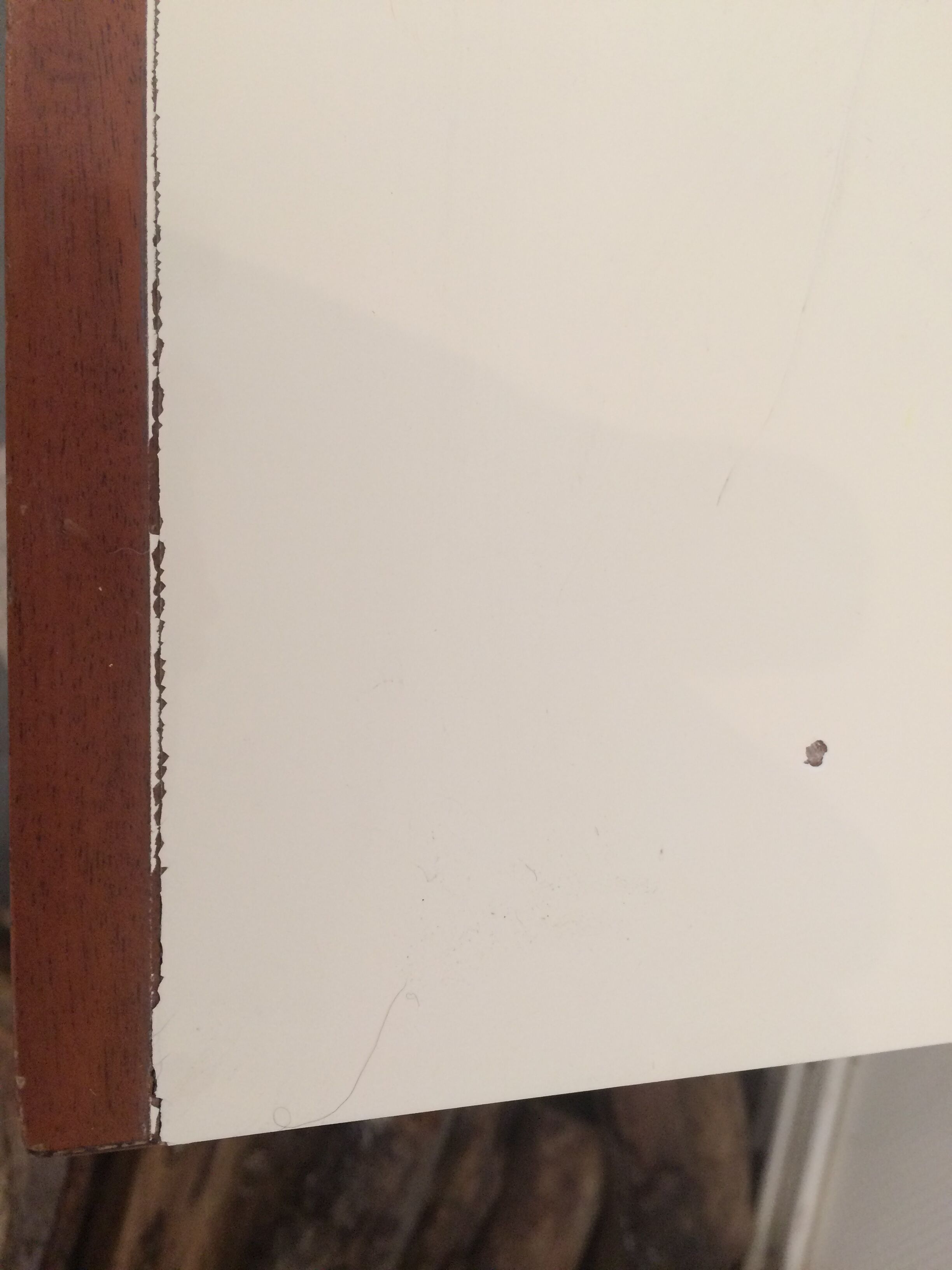 Chest of drawer with compass feet