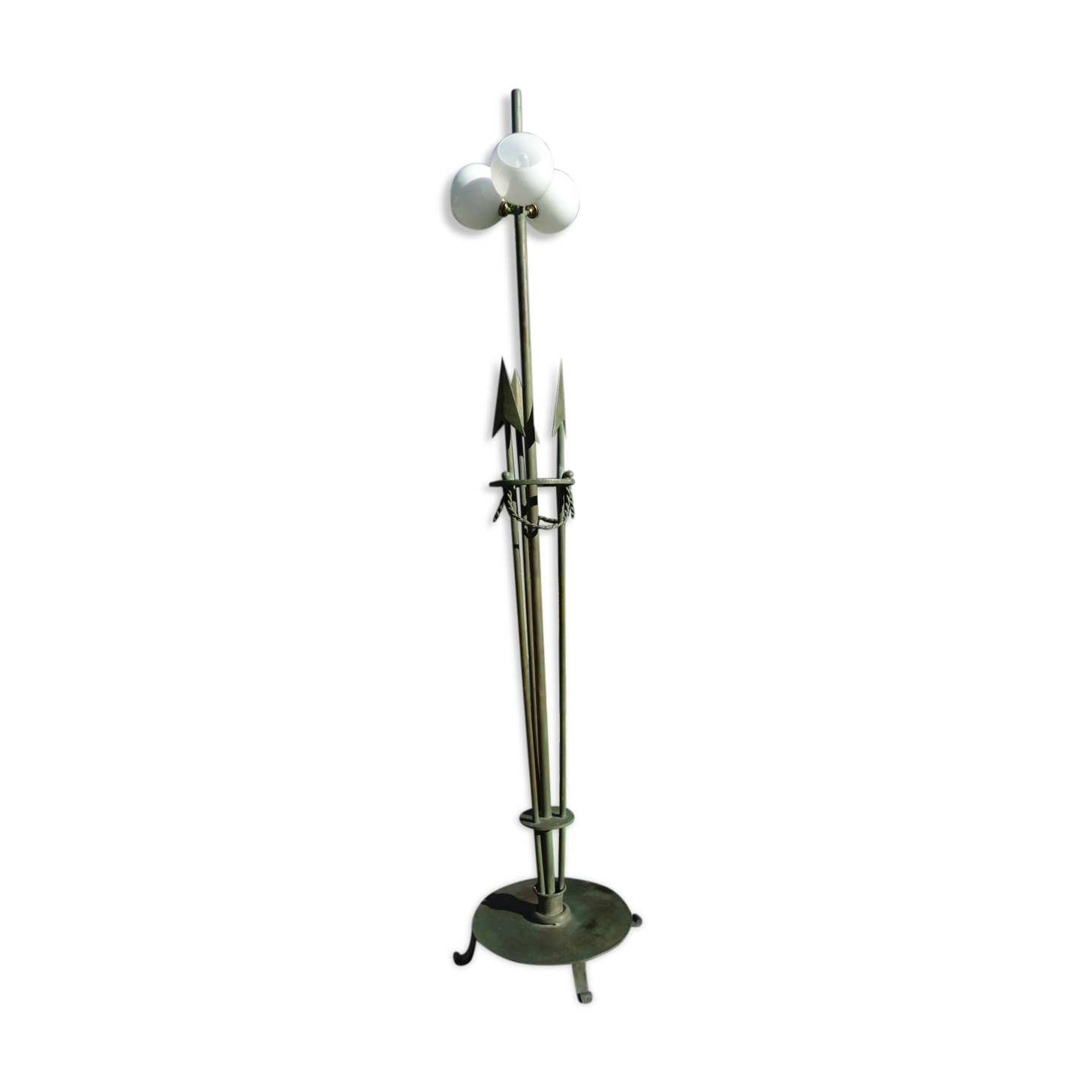 Art deco wrought iron floor lamp with arrows