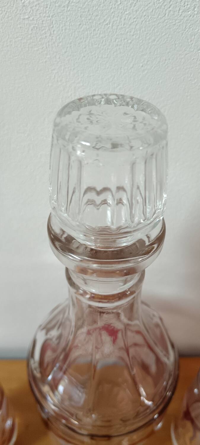 Liqueur carafe and its 6 glasses Italy