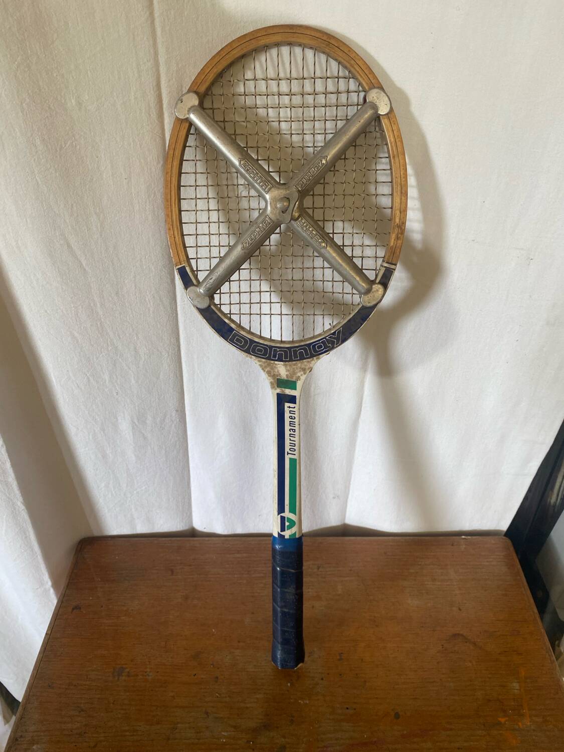 Antique wooden racket donnay wood + metal protection