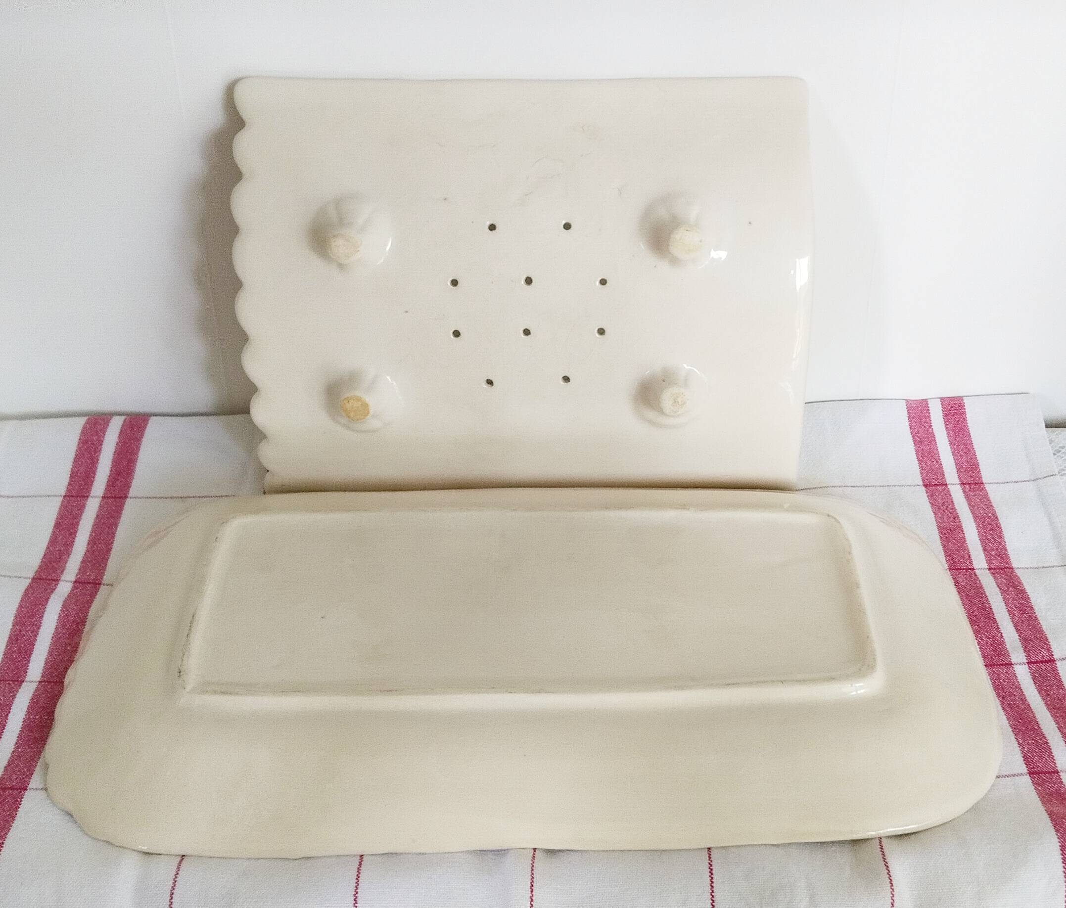 Barbotine earthenware asparagus dish