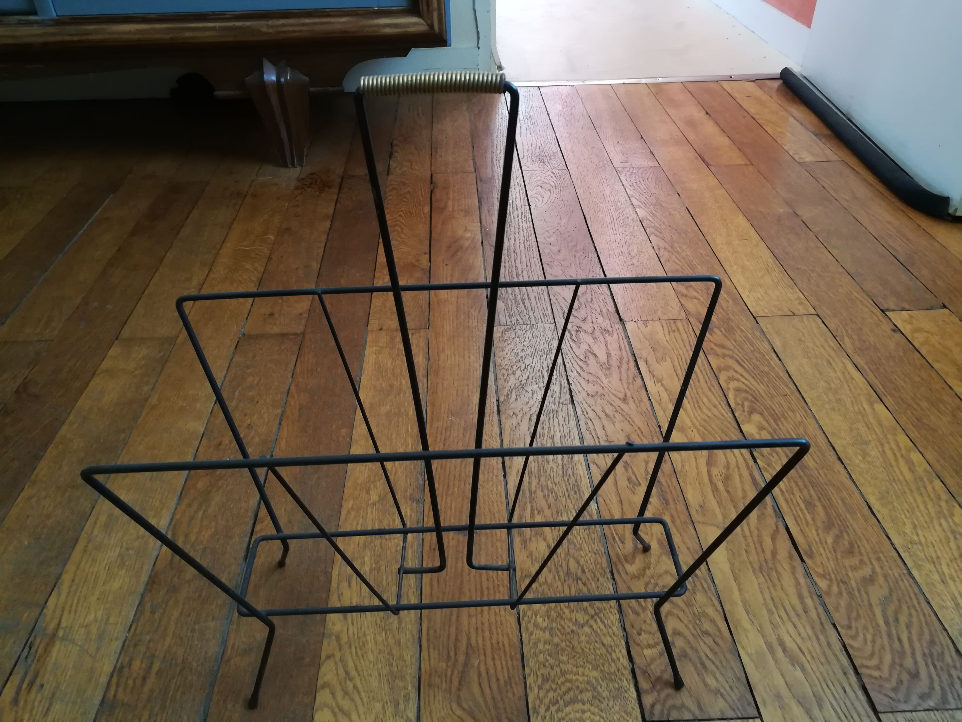 Magazine rack