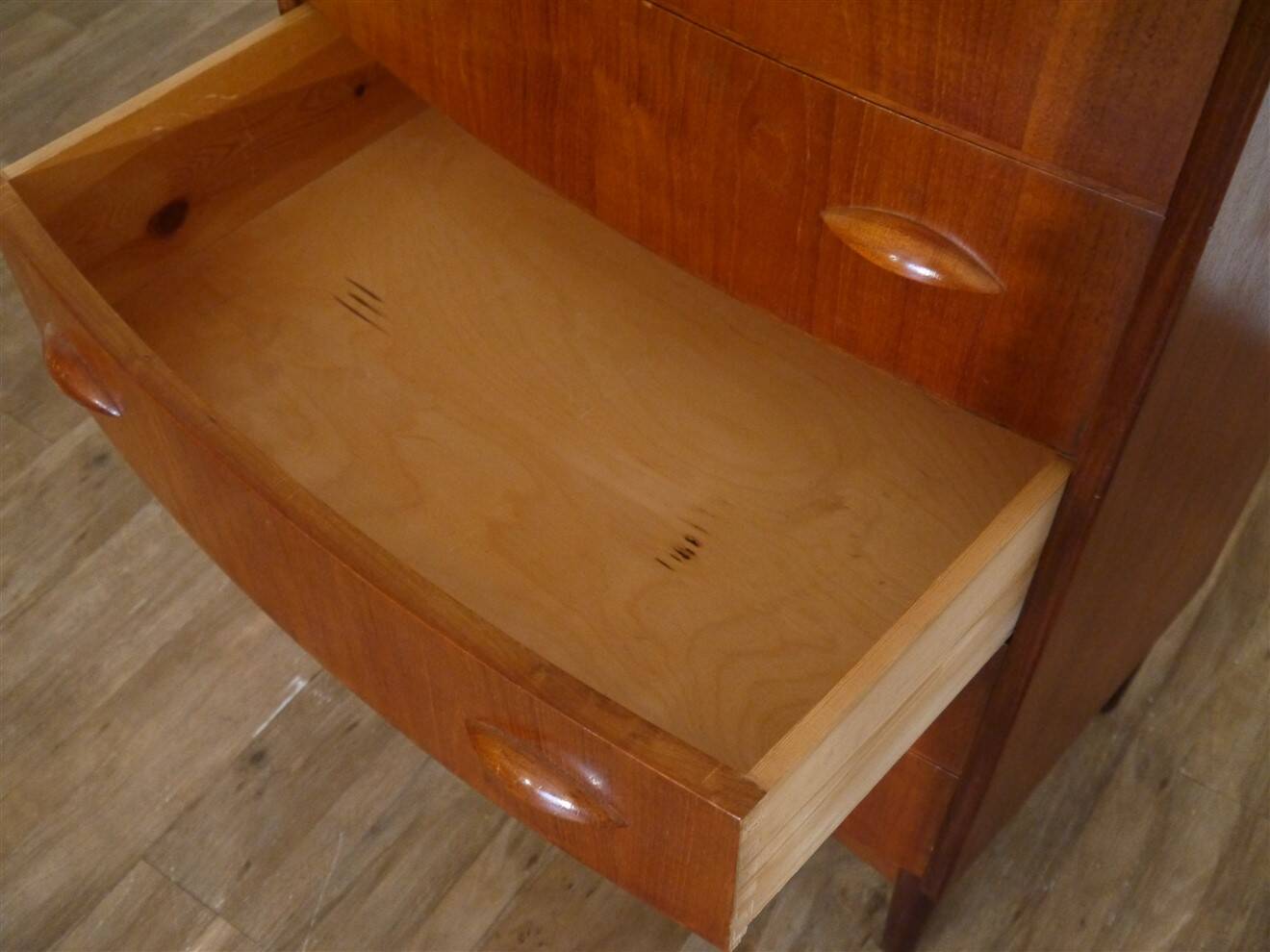 Grande commode danoise en teck 1960