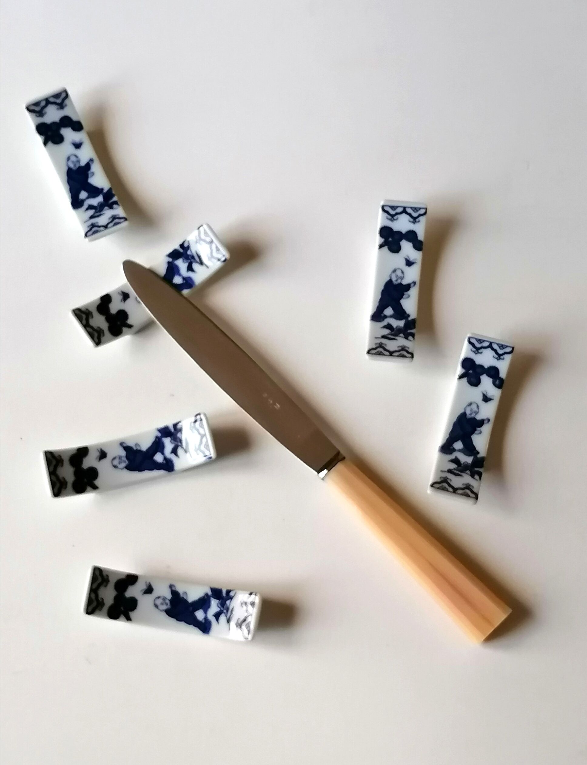 6 porcelain knife holders from Japan