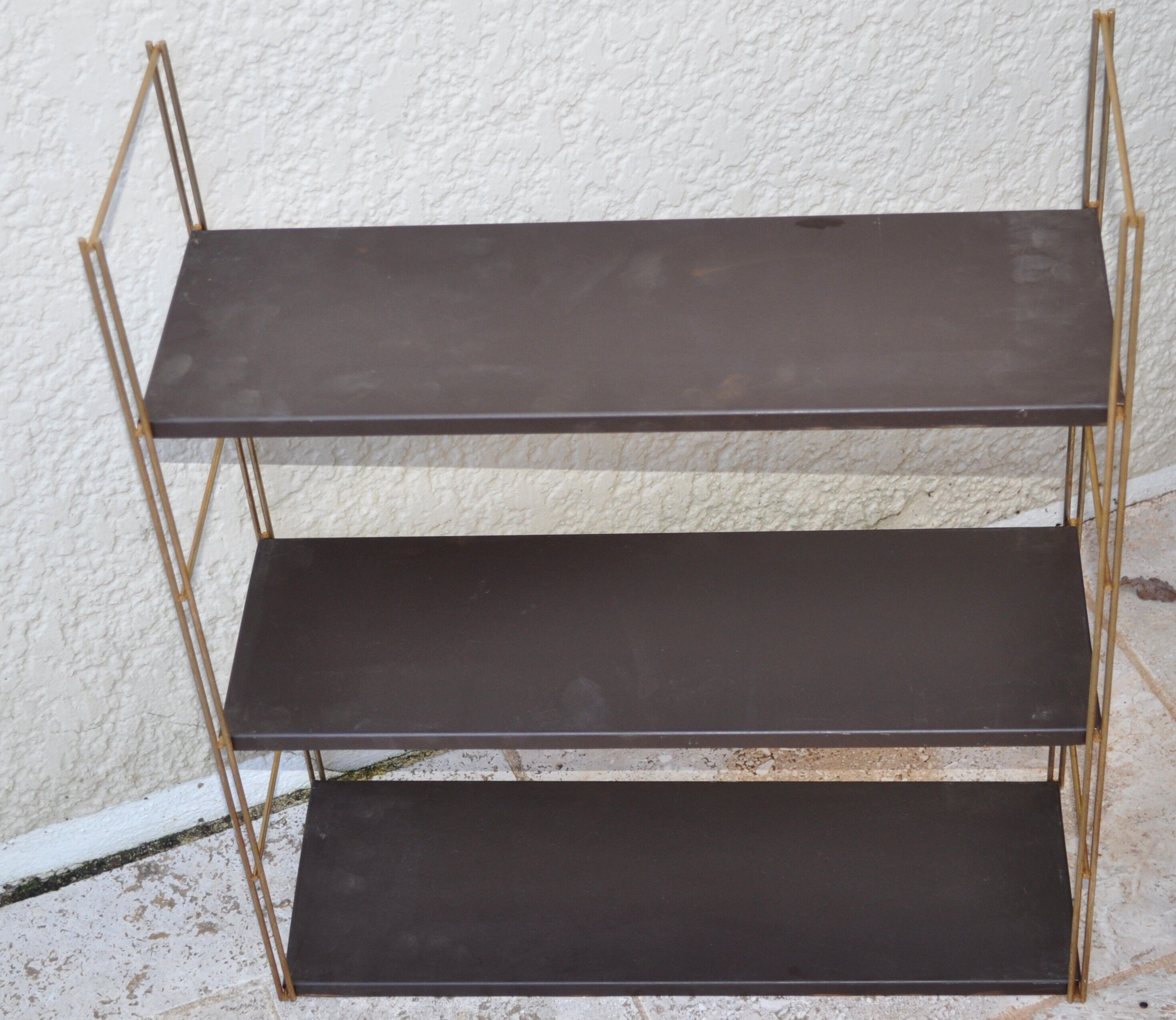 Vintage all-metal string shelf