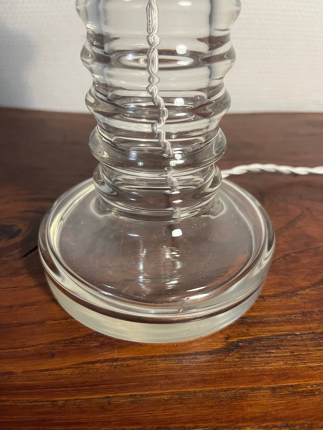Clear glass lamp bulb
