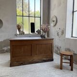 Central island trading counter in walnut