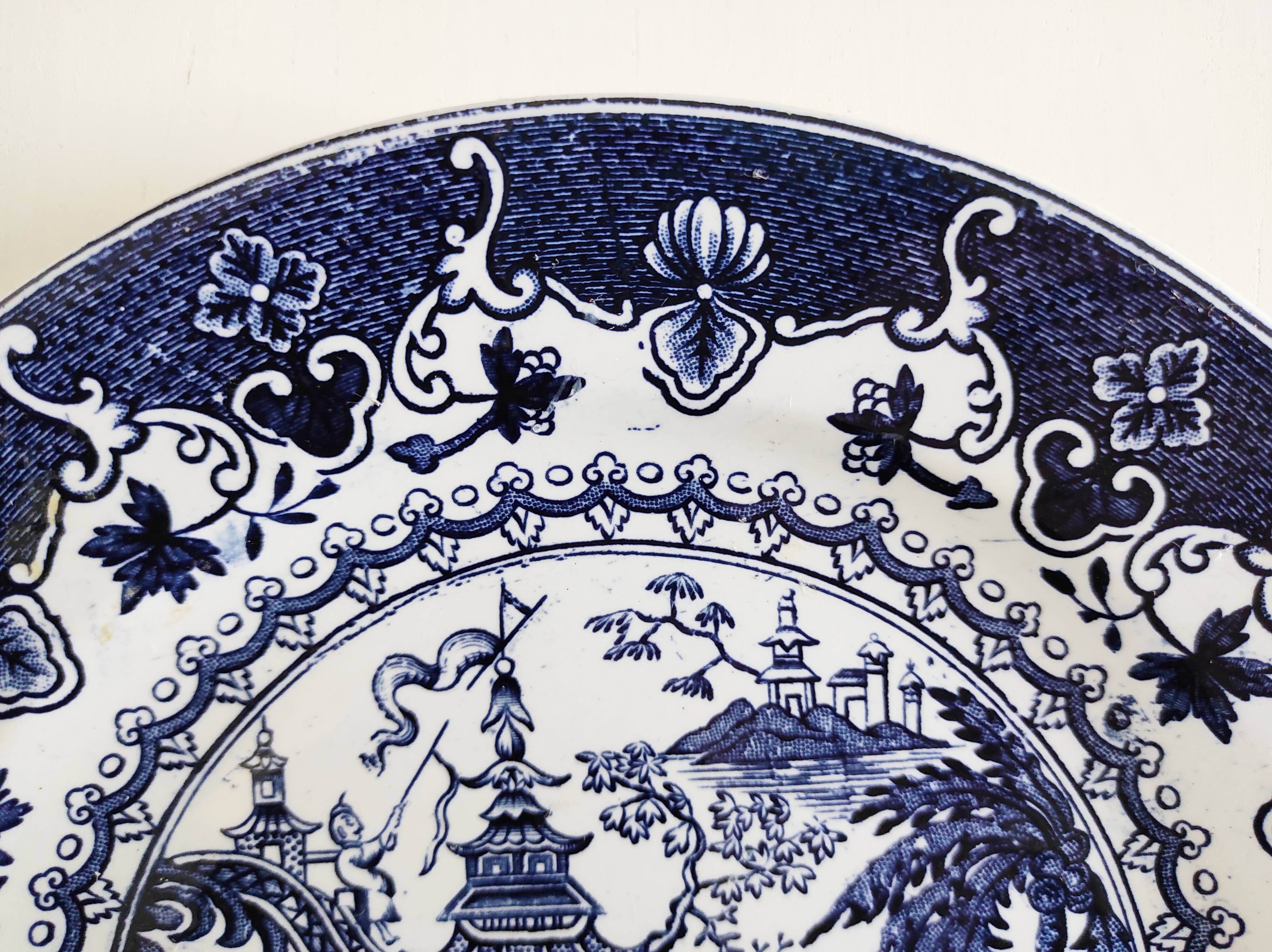 Plate asian decor Petrus regout Maastricht