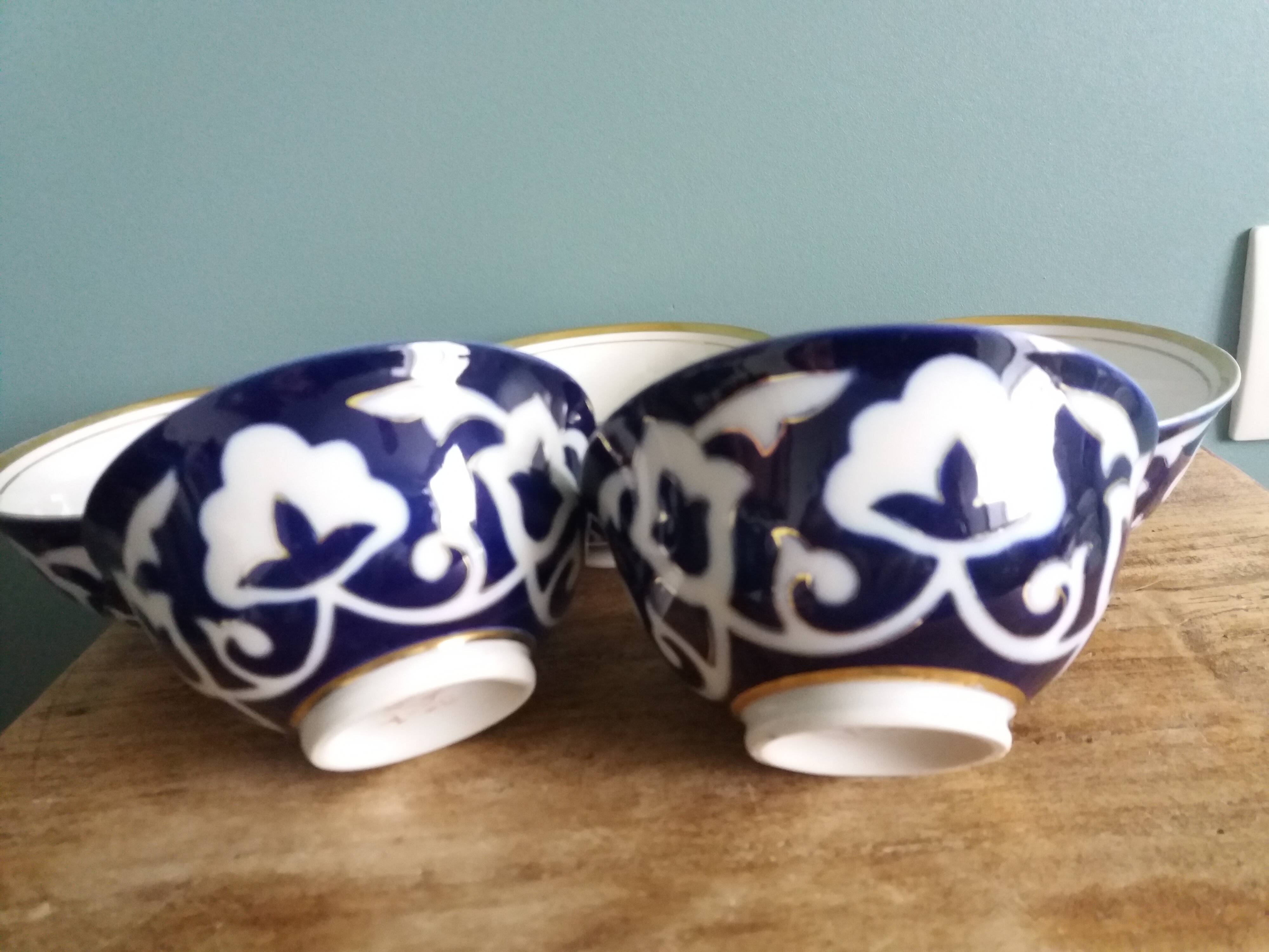5 Uzbekistan porcelain tea bowls or cups, cobalt and gold decor