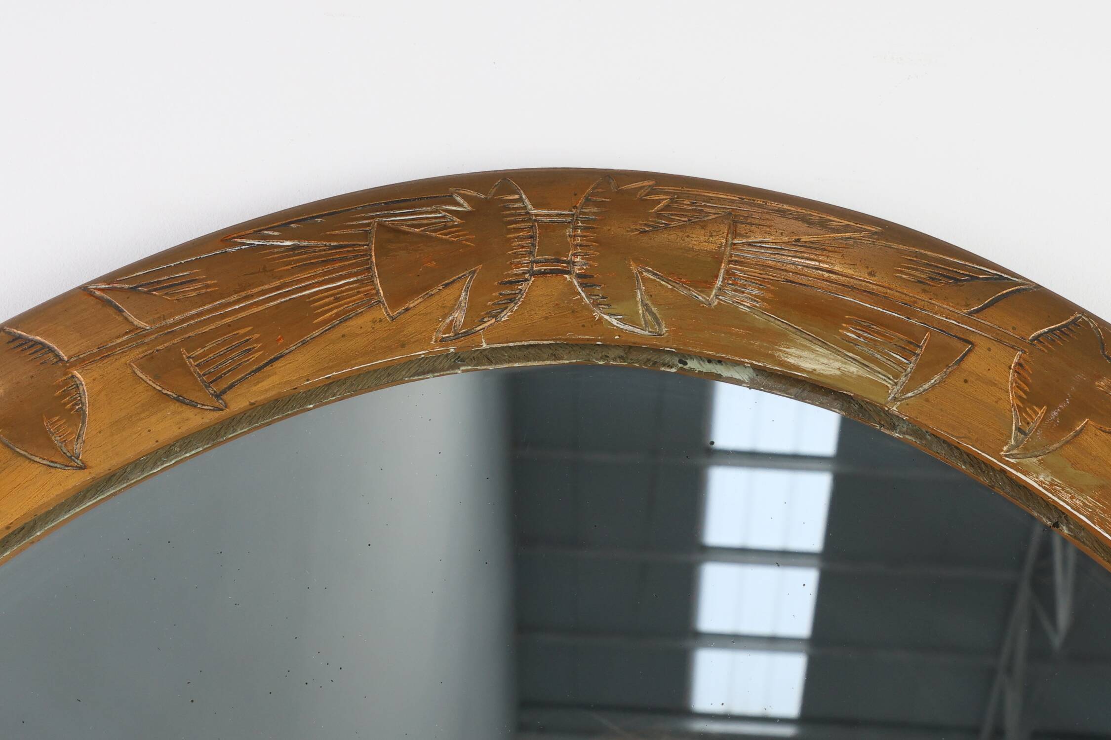 French Art Deco Oval gilded Mirror in Carved Wood, ca. 1920