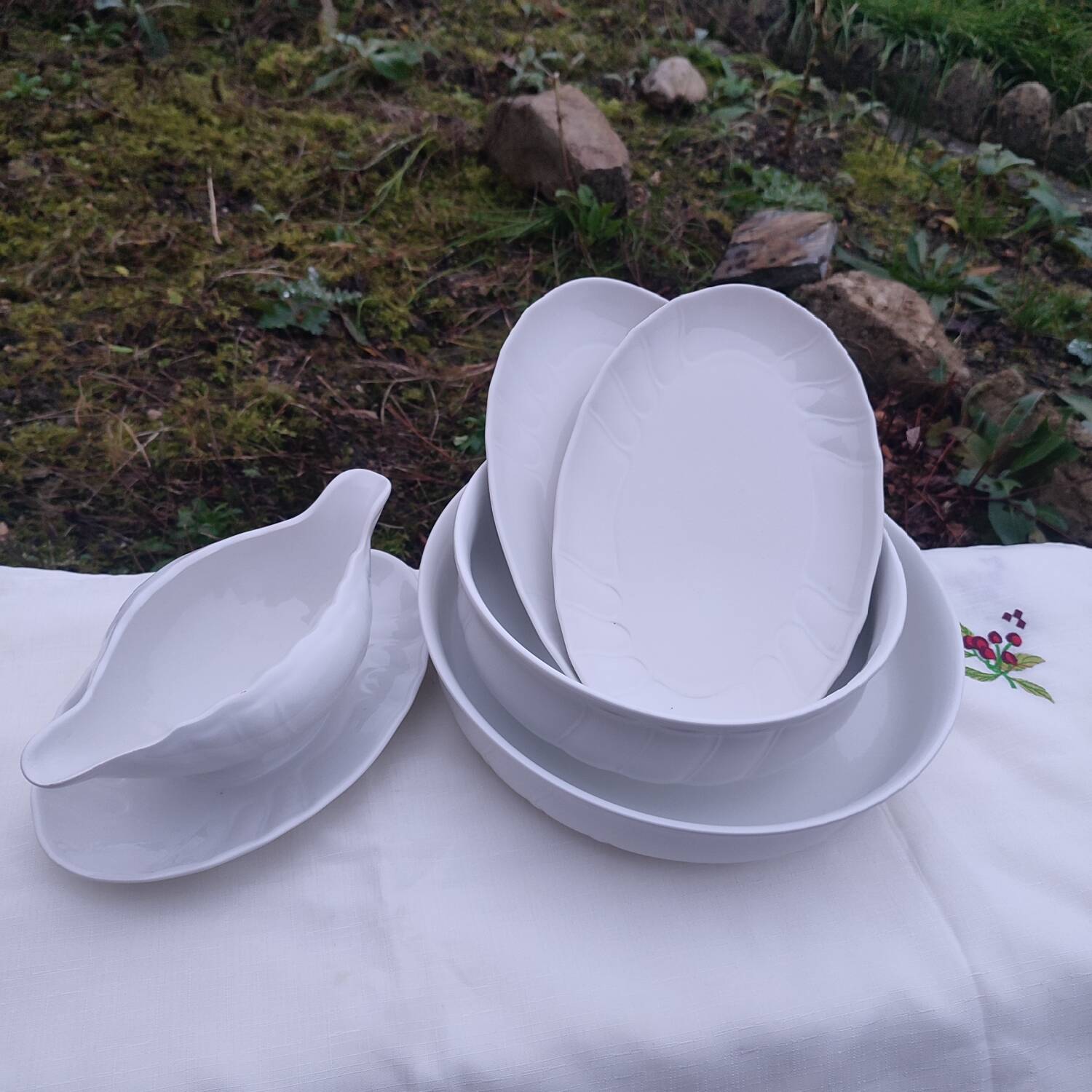 Villeroy and Boch Diamant model sauce boat
