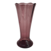 Art Deco vase in aubergine glass Doyen