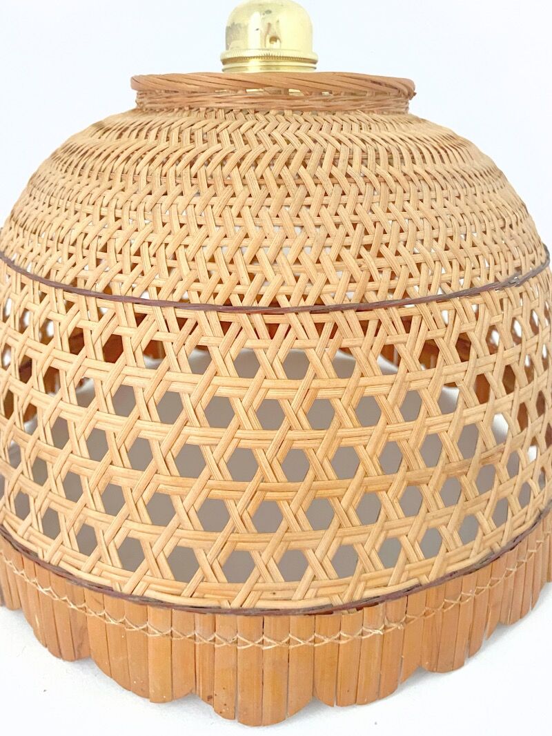 Suspension wicker cannage and bamboo