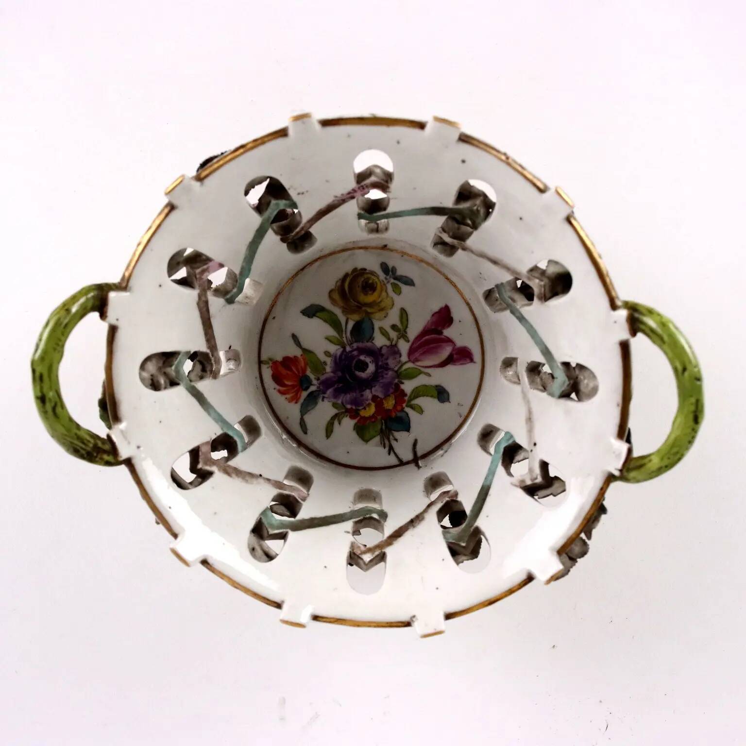 Antique porcelain box Europe 1800s with gold flower decoration