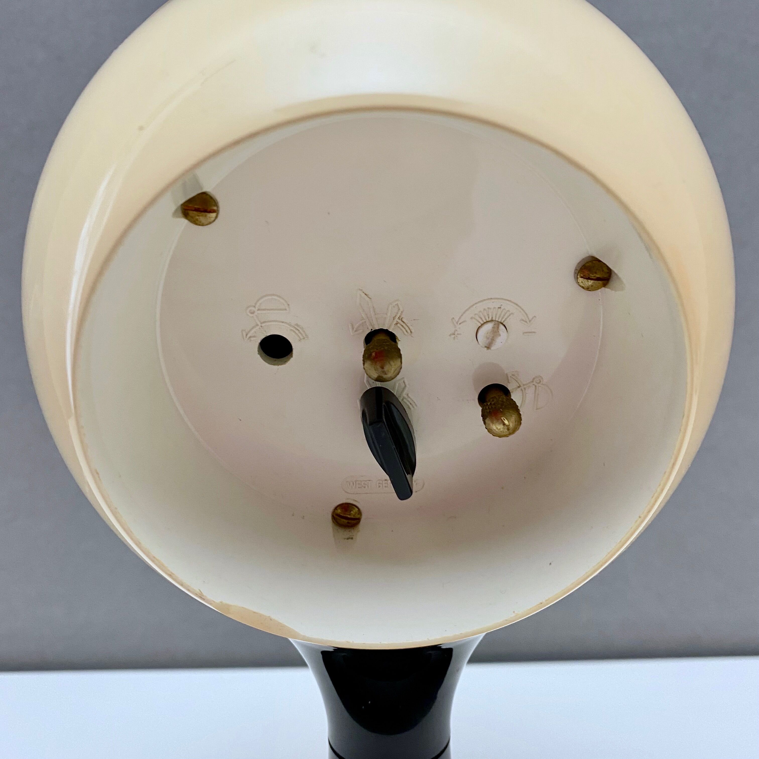 Space Age Alarm Clock with Tulip Base by Meister Anker