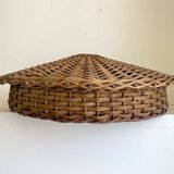 Rattan box with lid