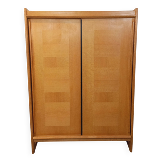 Armoire dressing vintage Guillerme et Chambron en chêne massif années 60
