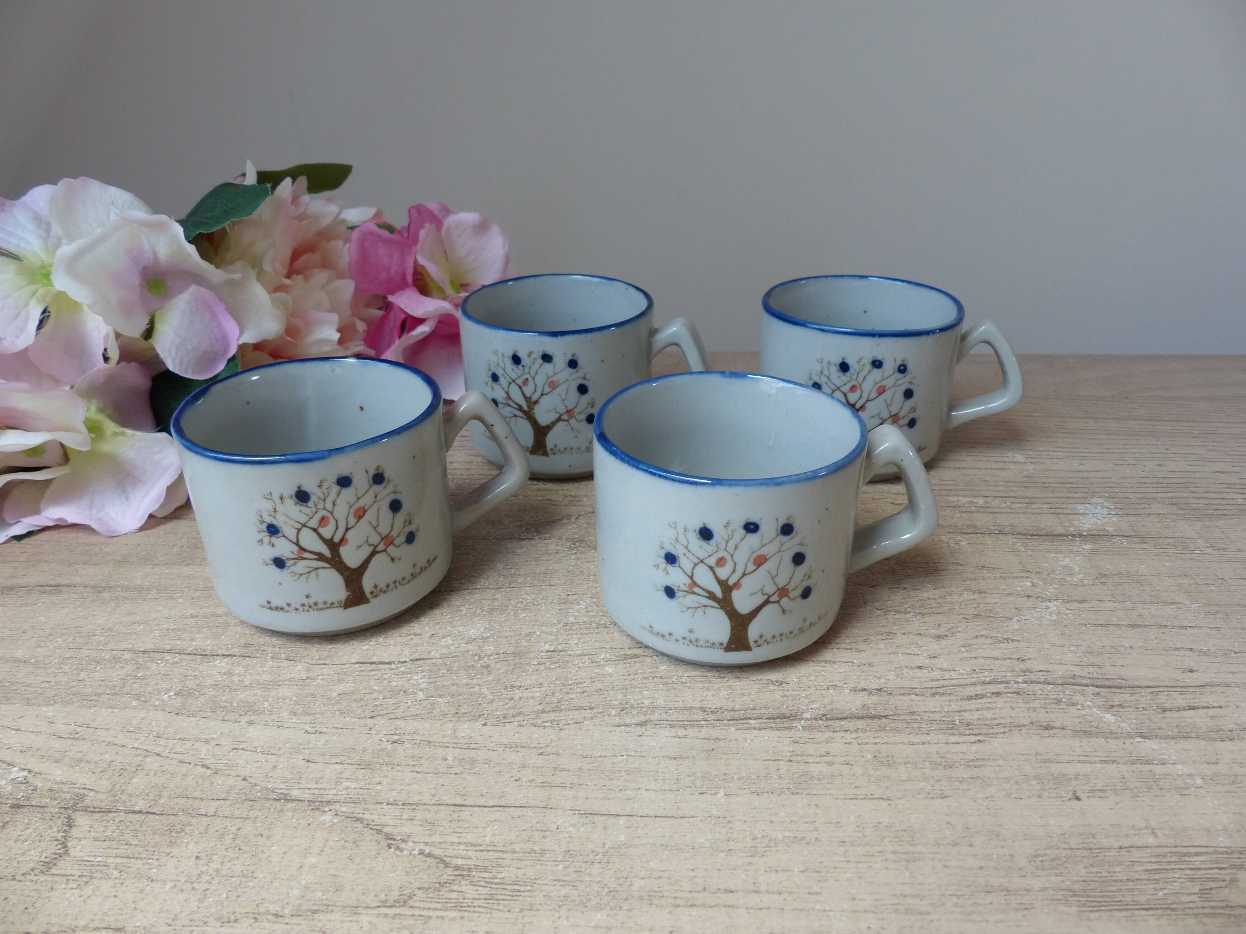 Vintage Taiwan Coffee Set, 6 Pieces, 1 Coffee Pot, 4 Cups, 1 Milk Jug, Tree of Life Pattern