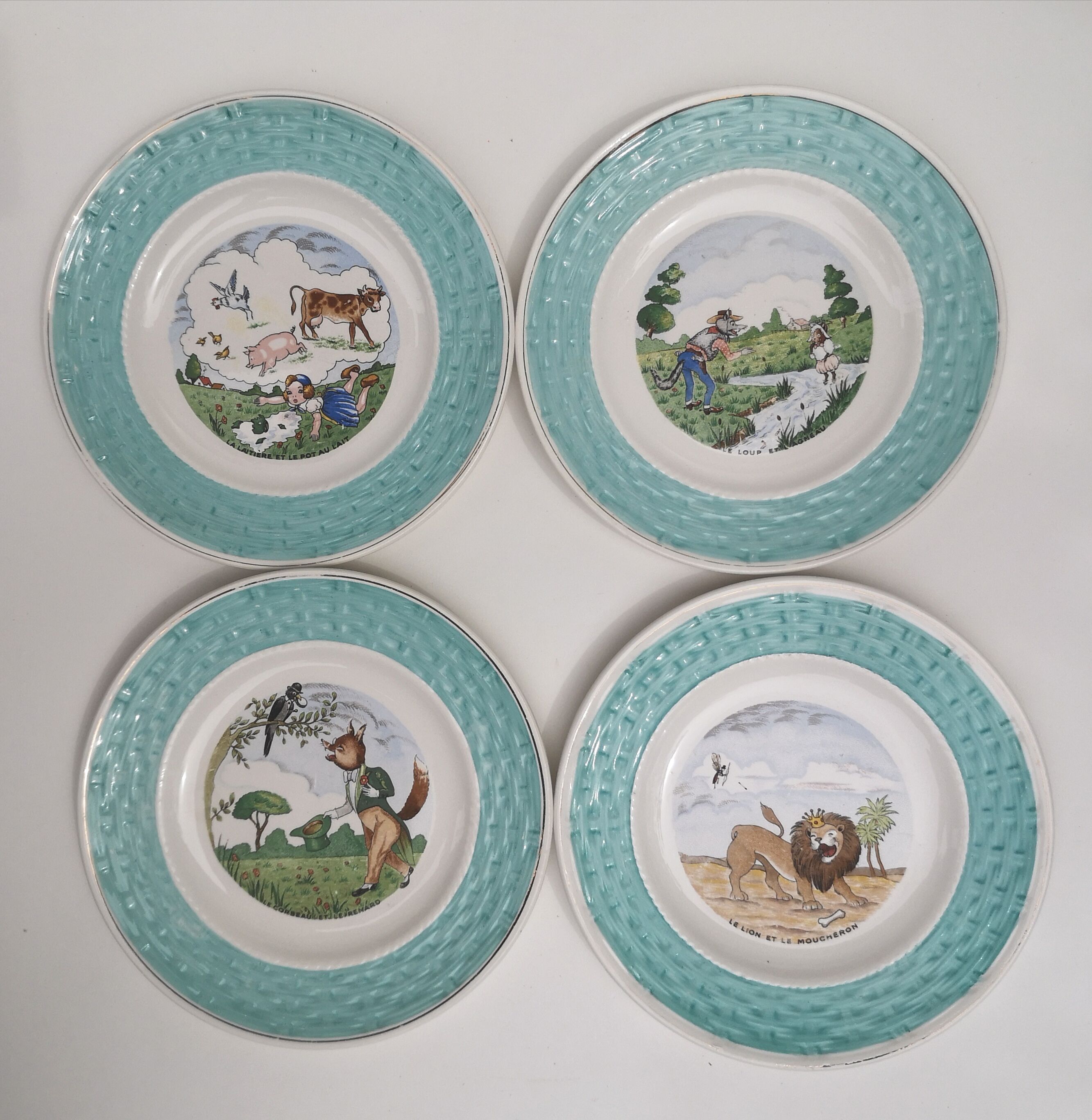 Dessert plates, old, talking theme Fables of the Fountain