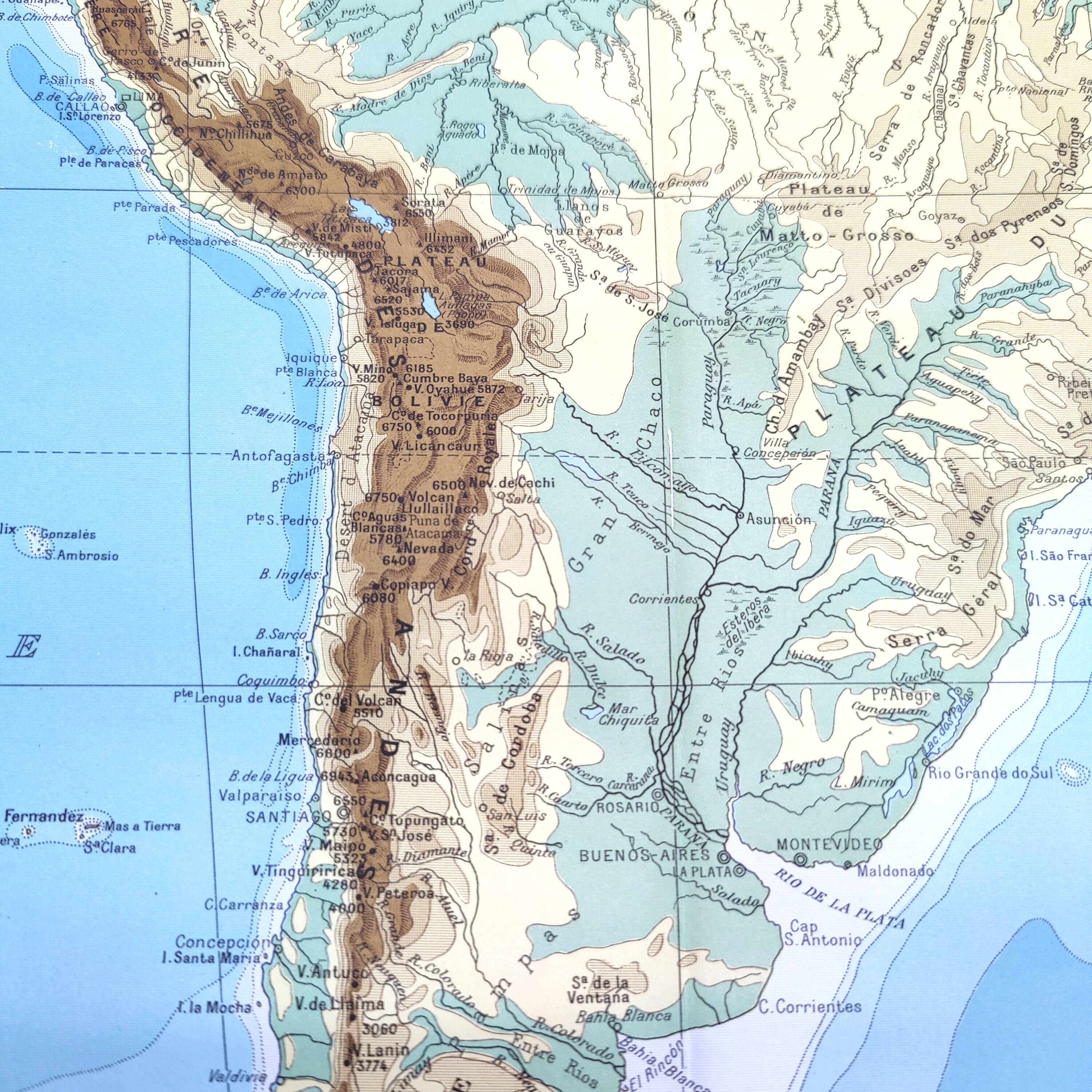 Carte de Amérique du Sud vintage de 1950