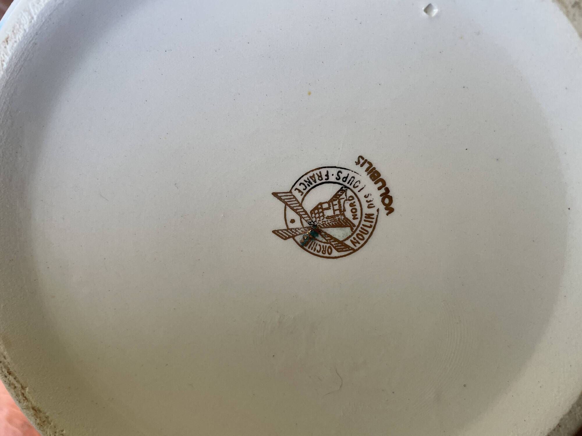Soup tureen manufactured by Moulins des Loups.