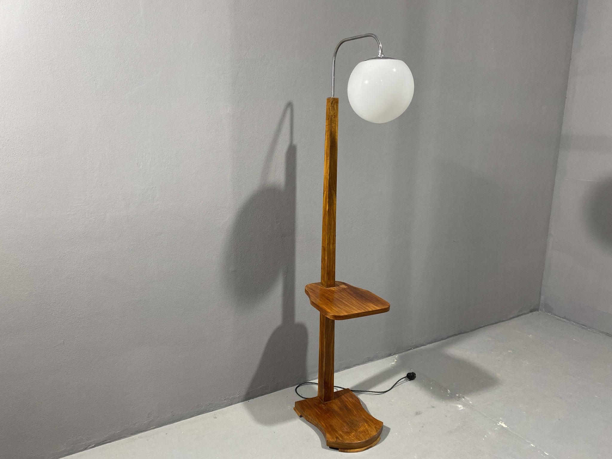 Lampe de sol art déco, années 1930, Tchécoslovaquie