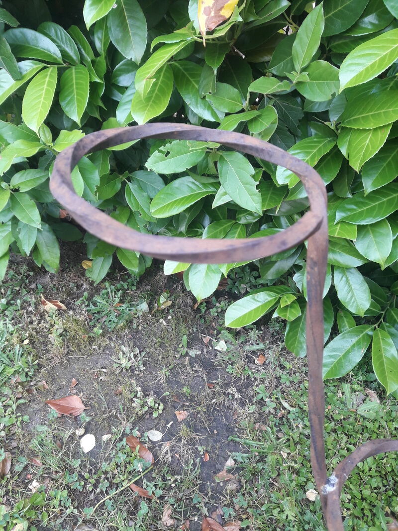 Porte plante h135cm fer torsadé vintage