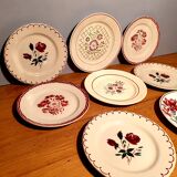 Assorted 8 red-toned dessert plates